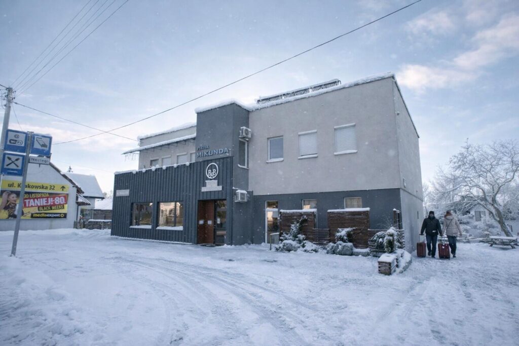 Chrzanów zimą – gdzie zjeść, odpocząć i przenocować?