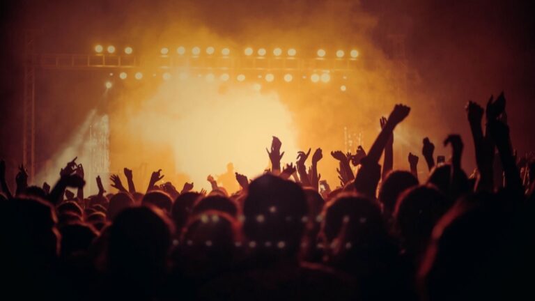 Nocleg na koncert w Tauron Arenie Kraków – tani hotel Mikunda 40 minut od areny